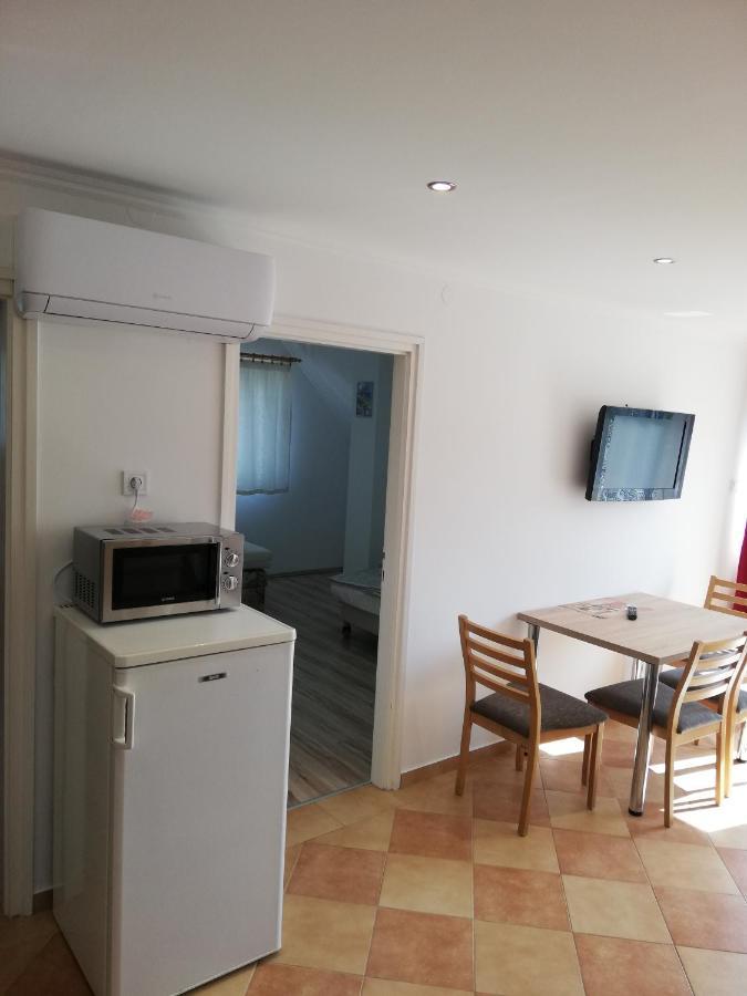 Zoé Apartman Siófok Esterno foto
