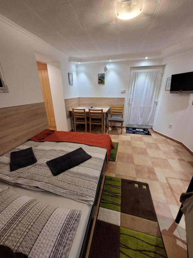 Zoé Apartman Siófok Esterno foto