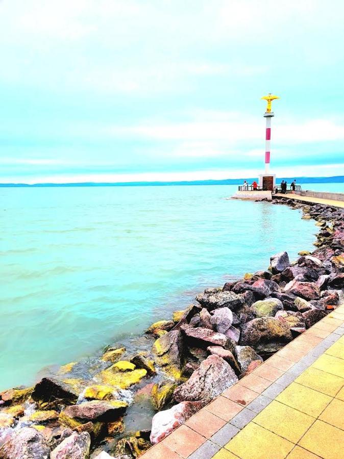 Zoé Apartman Siófok Esterno foto