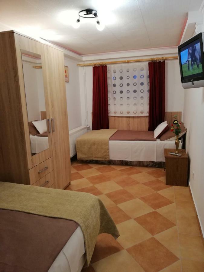 Zoé Apartman Siófok Esterno foto